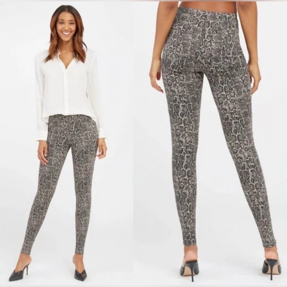 SPANX Snake Pattern Jean-ish Pants - Black and Gray Size M